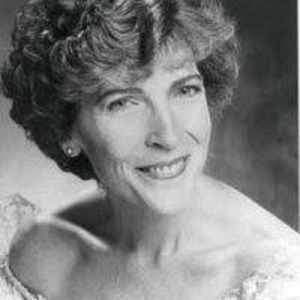 Meet your Posher, Suzanne